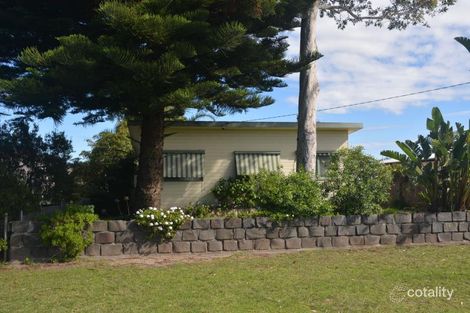 Property photo of 13 Deakin Parade Tomakin NSW 2537