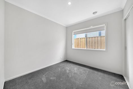 Property photo of 10 Leger Street Manor Lakes VIC 3024