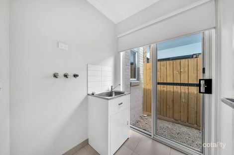 Property photo of 10 Leger Street Manor Lakes VIC 3024