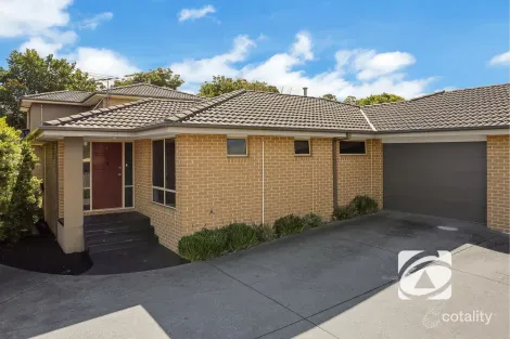 4/55-57 Strathavan Dr, Berwick, VIC 3806