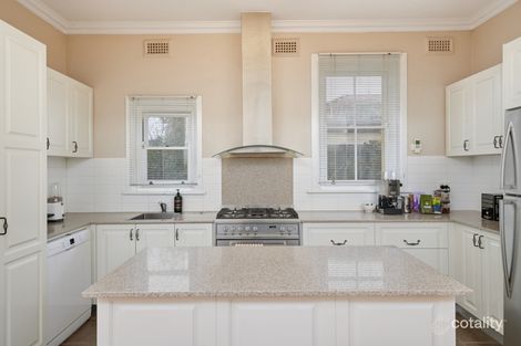 41 Brookong Ave, Wagga Wagga, NSW 2650