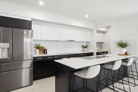 Property photo of 102 Samarai Drive Kawungan QLD 4655