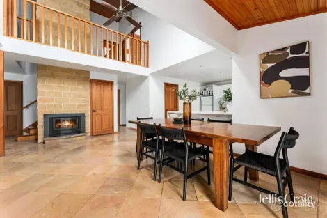 Property photo of 55 Leane Drive Eltham VIC 3095