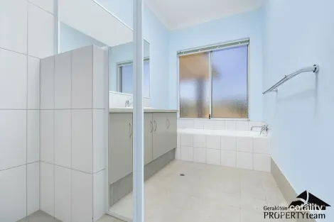 Property photo of 47 Wittenoom Circle White Peak WA 6532