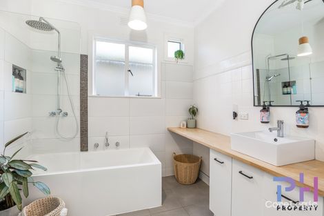 Property photo of 9 Benjamin Street Kangaroo Flat VIC 3555
