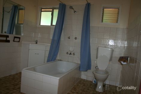 Property photo of 21 Dundas Street Emerald QLD 4720