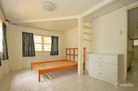 Property photo of 19 Foxton Street Indooroopilly QLD 4068