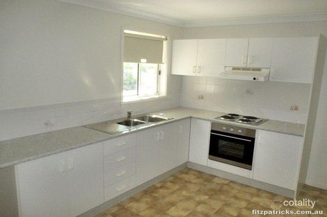 Property photo of 75 Truscott Drive Ashmont NSW 2650