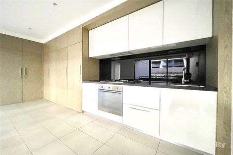 Property photo of 207/74 Queens Road Melbourne VIC 3004