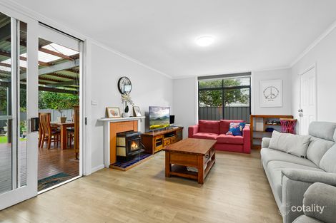 Property photo of 9 Stratford Road Unanderra NSW 2526