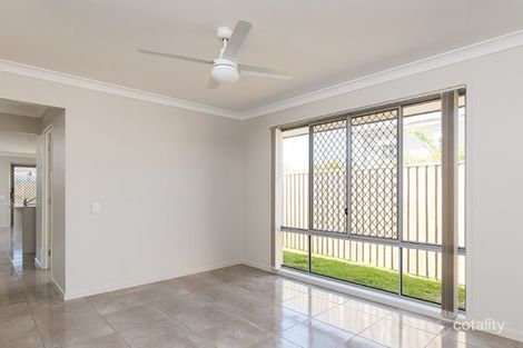 Property photo of 31 Pine Place Upper Kedron QLD 4055