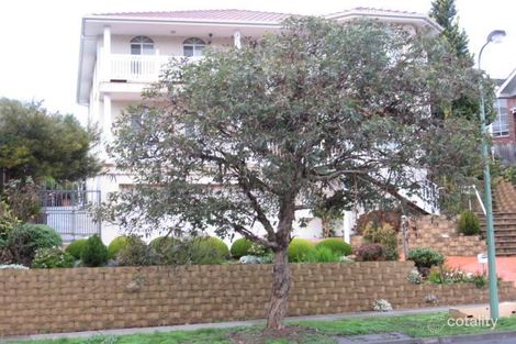 20 Larnoo Dr, Doncaster East, VIC 3109