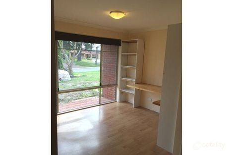 Property photo of 34 Dulverton Close Stratton WA 6056