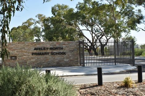 Property photo of 66 Strinesdale Boulevard Aveley WA 6069