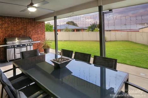 Property photo of 14 Pinnacle Place Estella NSW 2650