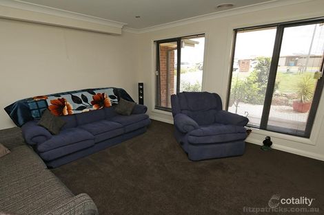 Property photo of 14 Pinnacle Place Estella NSW 2650