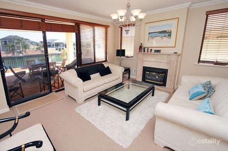 Property photo of 24 Picaroon Place Halls Head WA 6210