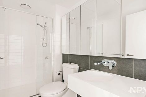 2001r/33 Rose Lane, Melbourne, VIC 3000