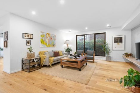 Property photo of 17 Clapperton Street Bentleigh VIC 3204
