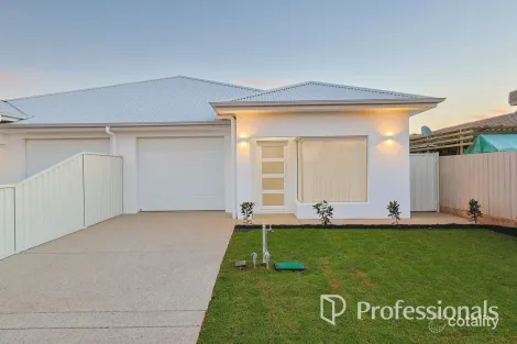 Property photo of 2076 Fifteenth Street Irymple VIC 3498