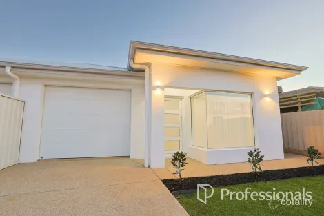 Property photo of 2076 Fifteenth Street Irymple VIC 3498