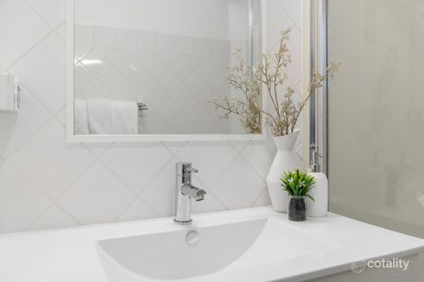 Property photo of 1/21 Arran Avenue Hamilton QLD 4007