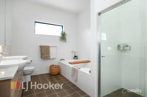 Property photo of 26 Sunningdale Circuit Medowie NSW 2318