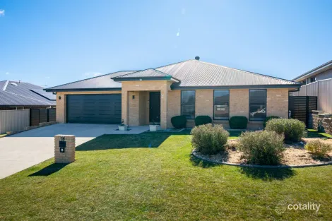 Property photo of 56 Graham Drive Kelso NSW 2795