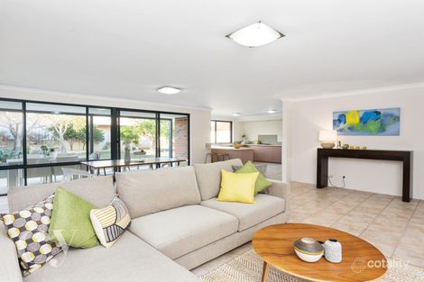 3 Featherstone Pl, Willagee, WA 6156