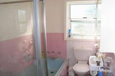 Property photo of 23 Weir Crescent Lurnea NSW 2170