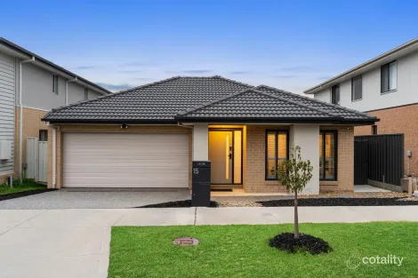 15 Snowhaven Rd, Pakenham, VIC 3810