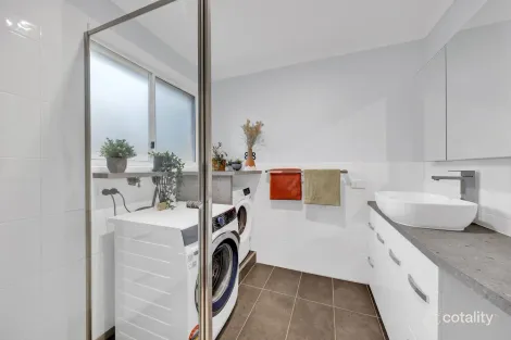 Property photo of 21 Valance Street Oxley QLD 4075