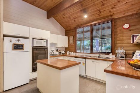 Property photo of 2 Tymon Road Cockatoo VIC 3781