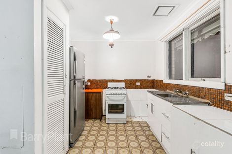 Property photo of 5 Benbury Close St Albans VIC 3021