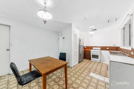 Property photo of 5 Benbury Close St Albans VIC 3021
