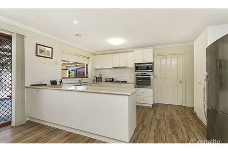 Property photo of 6 Cassandra Crescent Epsom VIC 3551