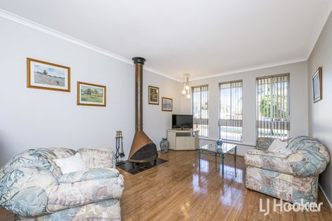 Property photo of 6 Parkside Drive Thornlie WA 6108