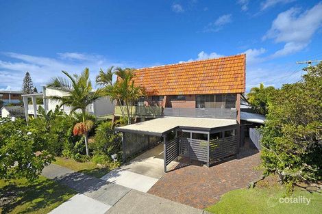 2/15 Messines Cres, Miami, QLD 4220