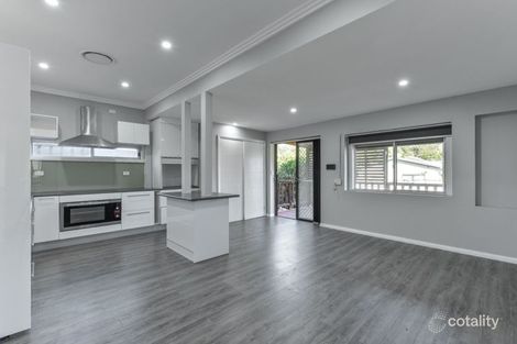 Property photo of 33 Chisholm Crescent Bradbury NSW 2560