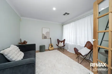 Property photo of 8 St Stephens Crescent Tapping WA 6065