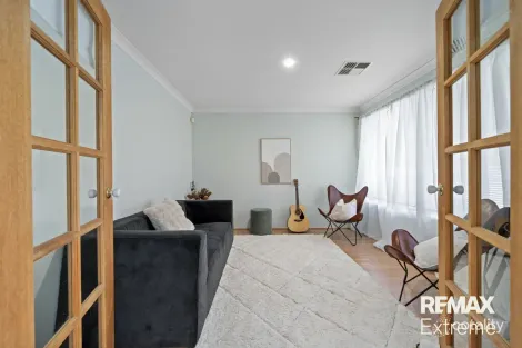 Property photo of 8 St Stephens Crescent Tapping WA 6065