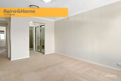 Property photo of 5 Northampton Drive Glenfield NSW 2167