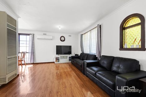 Property photo of 103 Fairfax Circuit Albanvale VIC 3021