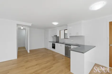 Property photo of 5 Knox Place Griffith NSW 2680