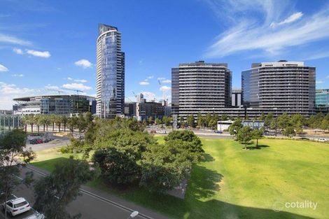 Property photo of 48/801 Bourke Street Docklands VIC 3008