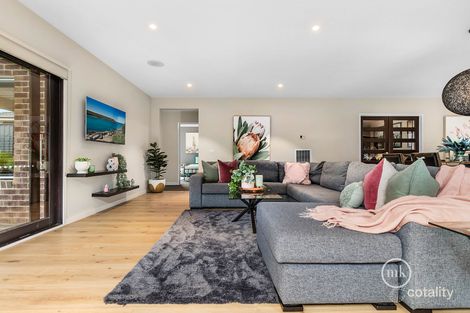 Property photo of 37 Dalziel Drive Mernda VIC 3754