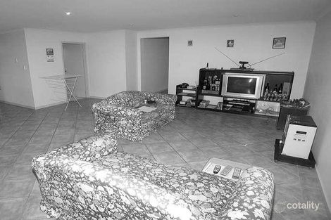 Property photo of 9 Berenwode Circuit Morphett Vale SA 5162