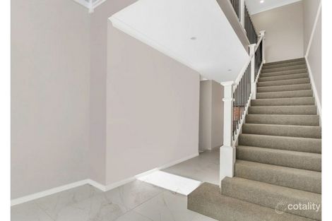 Property photo of 1/24 Abalone Avenue Paradise Point QLD 4216