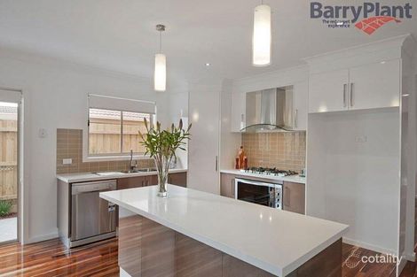 Property photo of 31 Wenlock Avenue Altona Meadows VIC 3028