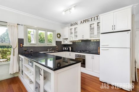 Property photo of 110 Devonshire Road Sunshine VIC 3020